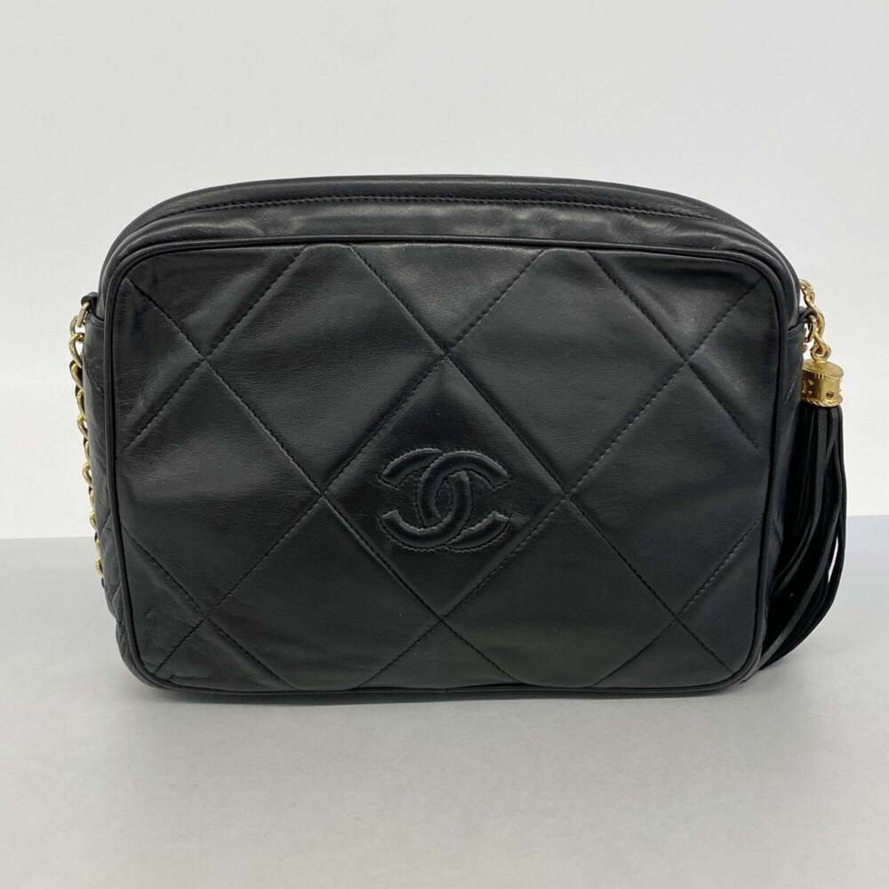 CHANEL Black Lambskin Leather Shoulder Bag - Picture 9 of 10